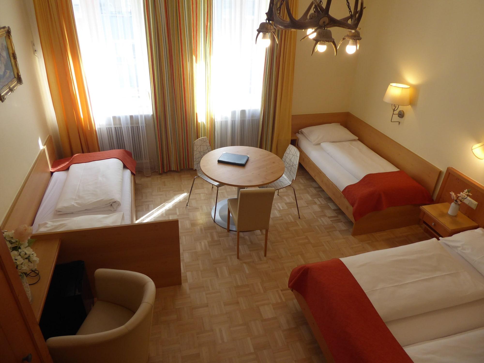 Bed & Breakfast Adlerhof 2*