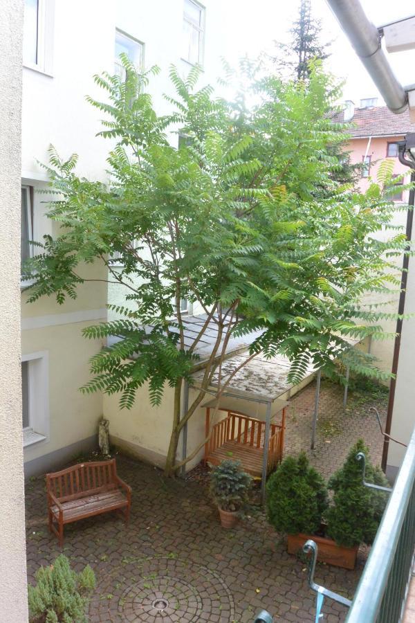 Bed & Breakfast Adlerhof 2*
